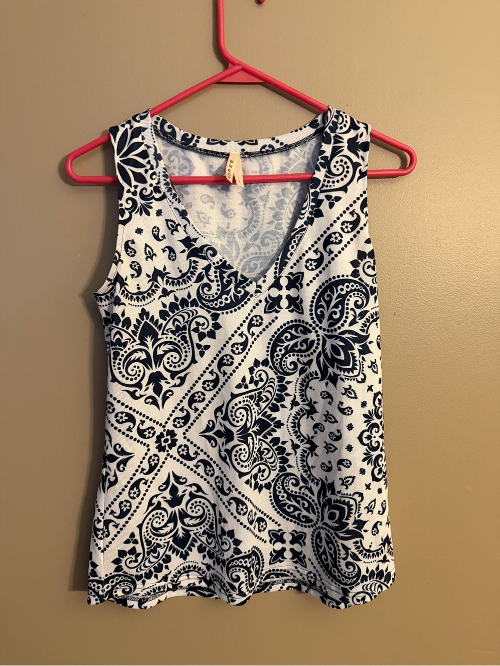 Sleeveless V-Neck Navy & White Paisley Tank Top